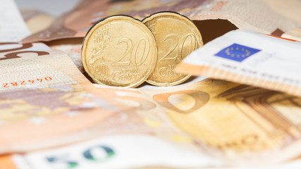 Money in the year 2020