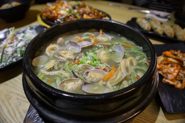 Korean noodle Soup with clams (Bajirak Kalguksu)