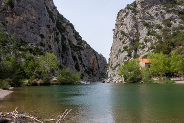 Fototapeta na wymiar Entrance of the Verdouble gorges