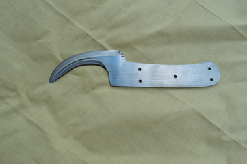 A curved blade will soon be a fine knife. This one is in progress and still needs the handle...