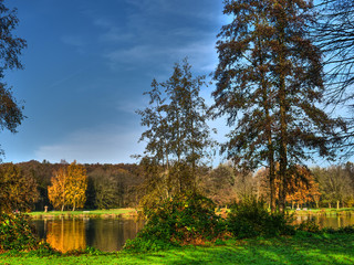 Herbststimmung an einem Fluß im Münsterland