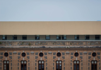 Edificio de escuela de época antigua