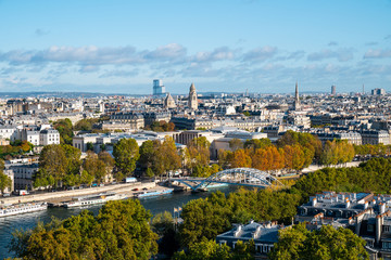 Fototapeta premium Paris sunny cityscape with green trees