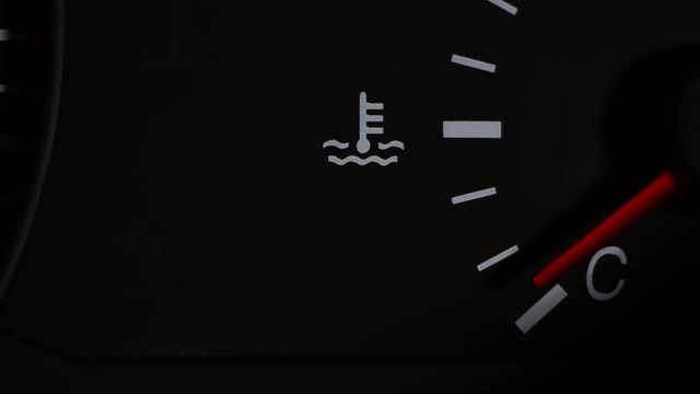 Check engine light symbol that pops up on dashboard when something goes wrong with the engine