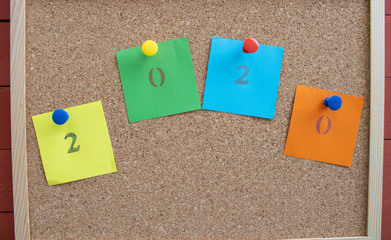 2020 written in post-it