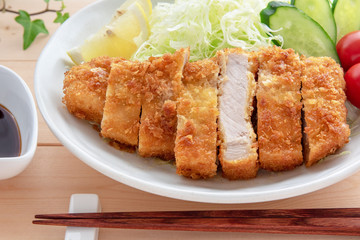 とんかつとキャベツの盛り合わせ
