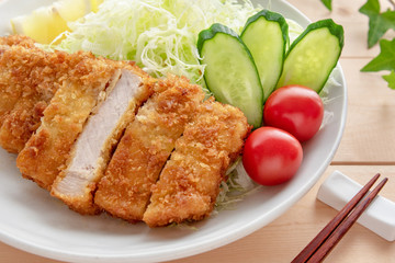 とんかつとキャベツの盛り合わせ