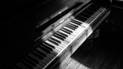 Piano, keys, shadow, light, contrast