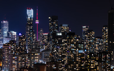 Fototapeta na wymiar Toronto at night