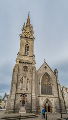 Fototapeta na wymiar Aberdeen / Szkocja - 29 sierpień 2019: Katedra Wniebowzięcia Najświętszej Maryi Panny w Aberdeen w sierpniowy pochmurny dzień