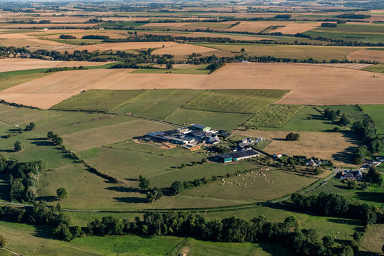 Ferme &agrave; Jeantes