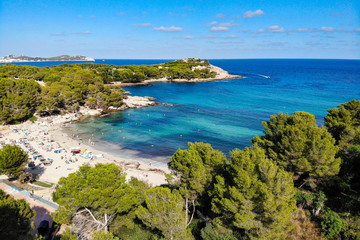 Luftbild Bucht mit Strand auf der Insel Mallorca