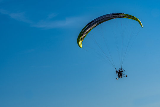 Paramoteurs lors de la journ&eacute;e portes ouverts du SP-ULM