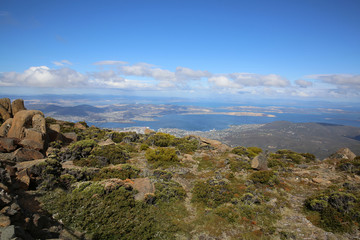 Fototapeta na wymiar Blick vom Mt Wellington auf Hobart. Tasmanien. Australien