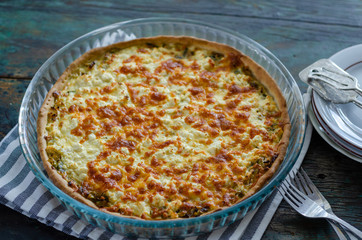 The filled pie with leek and cheese