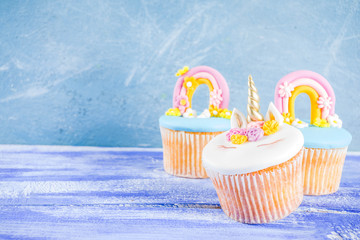 Cute unicorn cupcakes © ricka_kinamoto