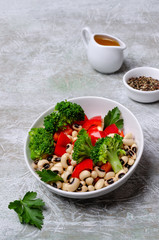 Salad beans with vegetables