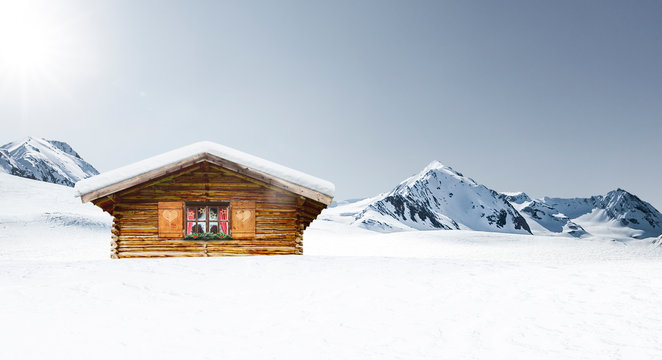 Uirge Schih&uuml;tte in den Bergen