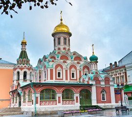 Fototapeta na wymiar Cathedral of image Our Lady of Kazan n Red Square is monument of orthodox architecture/ Moscow/ Russia/ its reconstruction was completed in 1993
