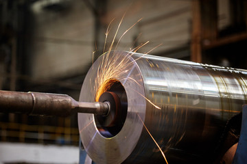 Internal milling on a lathe milling deep boring machine