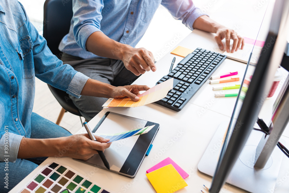 Aufkleber professional creative architect graphic desiner occupation choosing the color pantone palette sample
