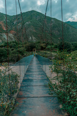 Obraz premium METALLIC SUSPENSION BRIDGE OVER THE CHICAMOCHA RIVER