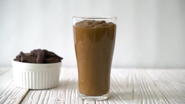 chocolate milkshake smoothie in glass