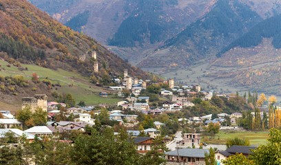 Naklejka premium Early morning panoramic view of Mestia village in Svaneti in the mountainous part of Georgia