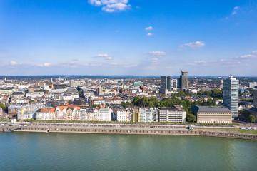 Obraz premium Rhein in Düsseldorf