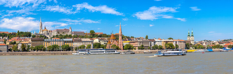 Fototapeta premium Budapest and river Danube