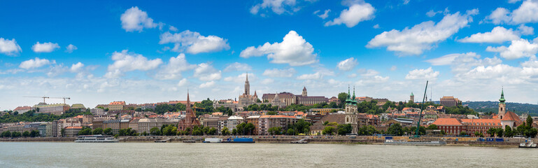 Fototapeta na wymiar Budapest and river Danube
