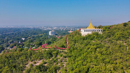 Fototapeta na wymiar MANDALAY/MYANMAR(BURMA) - 26th Nov, 2019 : Mandalay is a second largest city of Myanmar(Burma). 
