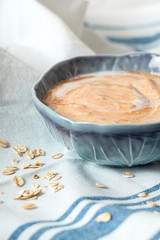 Yogurt With Oats And Peaches