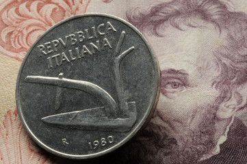 Vecchie lire italiane ft9111_1467 Old Italian currency