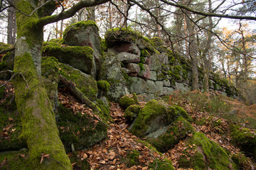 Heidenmauerweg am Mont Saint Odile in den Vogesen