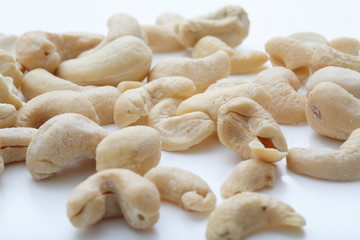 A simple cashew nut image