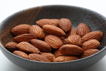 A simple unglazed almond image