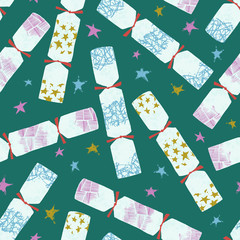 Vector Christmas crackers seamless pattern. Festive confetti, colorful hand drawn backdrop. Decorative wallpaper, green background wrapping paper.
