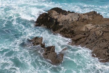 Naklejka premium Rock in sea