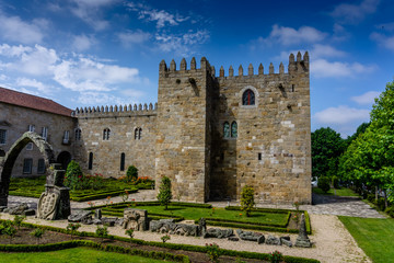 Fototapeta na wymiar Gardens of Santa Barbara with castle of Braga, Portugal