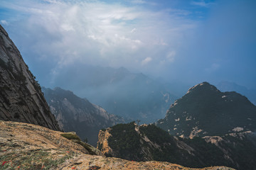 Naklejka premium Panoramic view from the West Peak summit of Hua Shan mountain