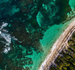 Vue aérienne de la plage du Cap Ferré, en Martinique