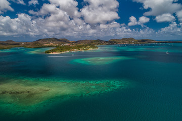 Fototapeta na wymiar Vue aérienne de la baie du Marin, en Martinique