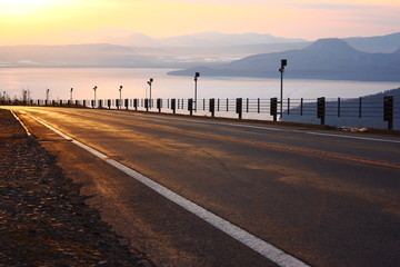 早朝の峠道。美幌峠、北海道。