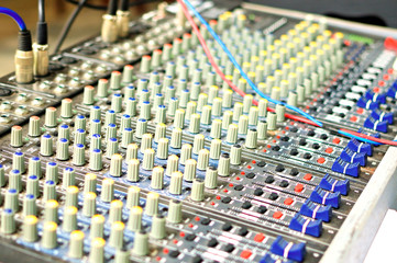 Audio Controls, selective focus