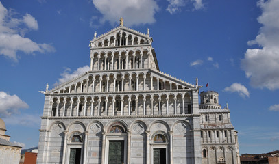 Obraz premium ピサ大聖堂ファサード