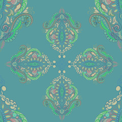 Ornate vintage seamless damask background. Floral baroque ornament in Victorian style. Pattern design, decorative retro decor, vector illustration