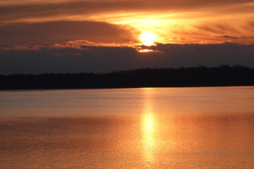 Obraz premium Sunrise at the Reservoir 2