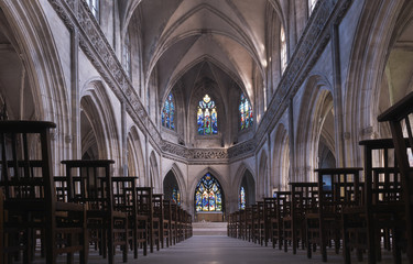 Architecture and grandeur of Cathedrals and Temples in France