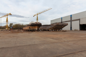 Fototapeta na wymiar ship yard with rusty ship